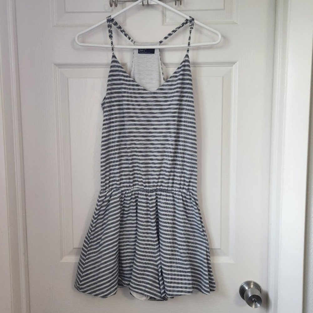 GAP Womens XS Blue White Striped Racerback Knit Romper V-Neck Elastic Waist